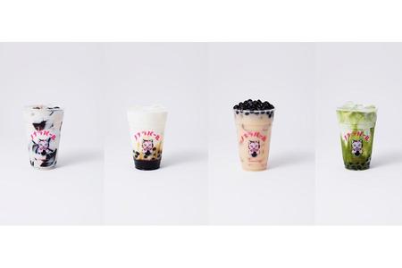 　左から、仙草ゼリー牛乳、黒糖牛乳タピオカ、ほうじ茶ミルクティー＋生タピオカ、宇治産抹茶牛乳タピオカ