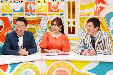 　左からメッセンジャーのあいはら、須田亜香里、メッセンジャーの黒田