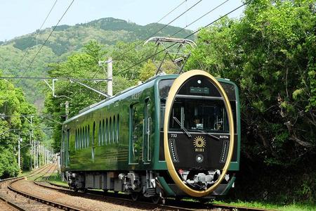 　叡山電鉄の観光列車「ひえい」