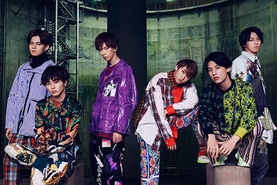６人組ダンス＆ボーカルグループ・超特急（左から、カイ、タクヤ、リョウガ、ユーキ、ユースケ、タカシ）