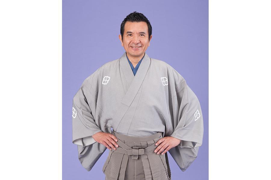 世界２０カ国で落語講演をおこなってきた落語家・桂小春團治（三代目）