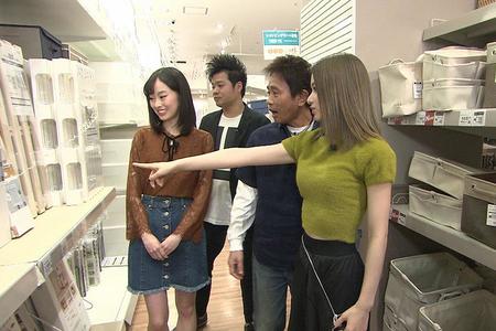 　左から、井本彩花、バッドボーイズ佐田、浜田雅功、山本舞香（Ｃ）ｙｔｖ