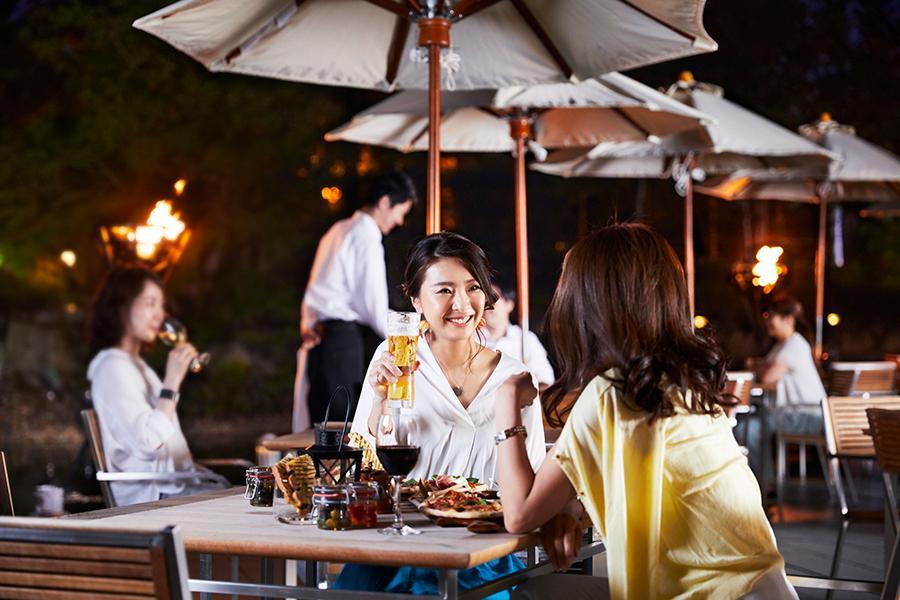 　コンセプトとなったイタリアの食習慣「アペリティーボ」は、ディナー前に友人と集まり、軽食やおしゃべりを楽しむというもの