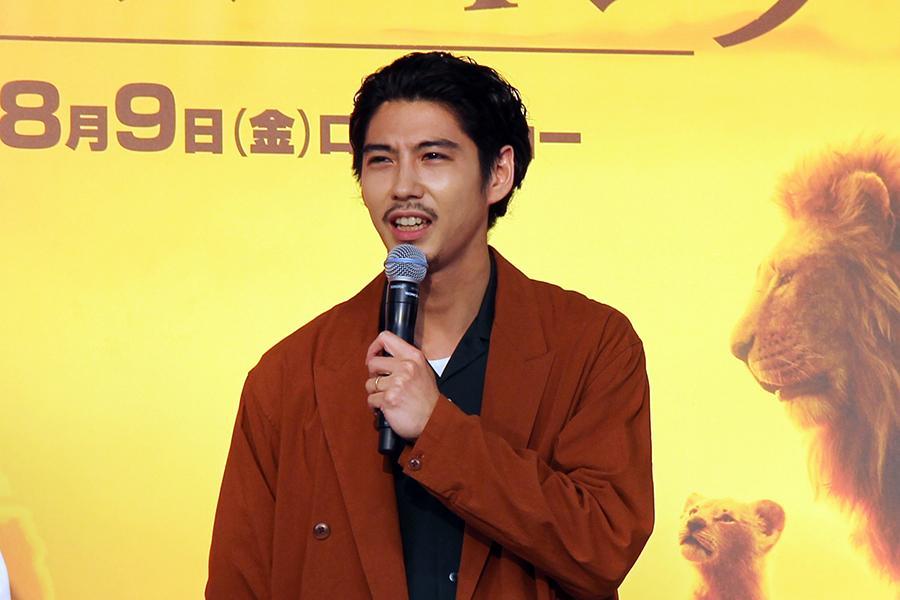 『ライオンキング』公開記念イベントに登場した賀来賢人（大阪市内・３０日）
