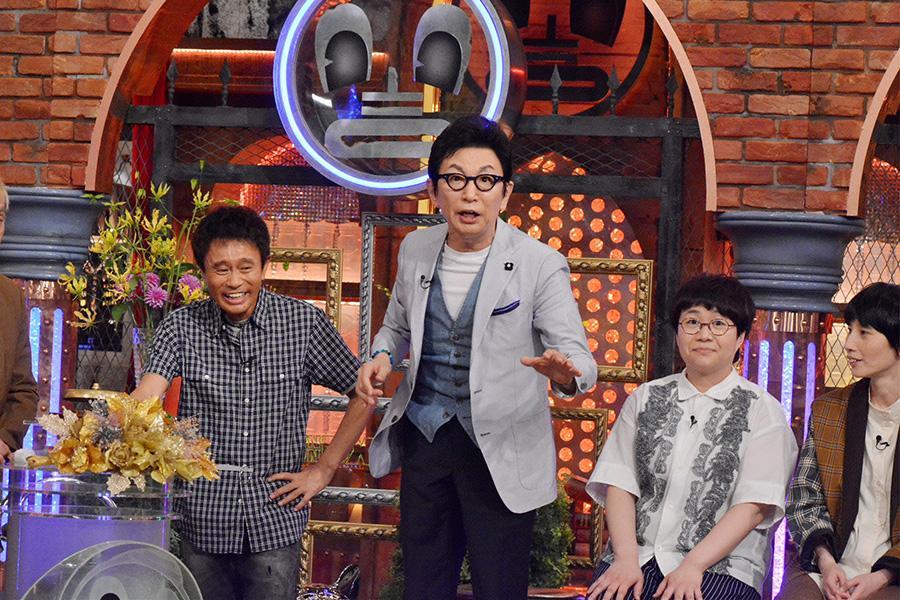 　『ダウンタウンＤＸ』（読売テレビ）初登場の古舘伊知郎（中央）（Ｃ）ｙｔｖ