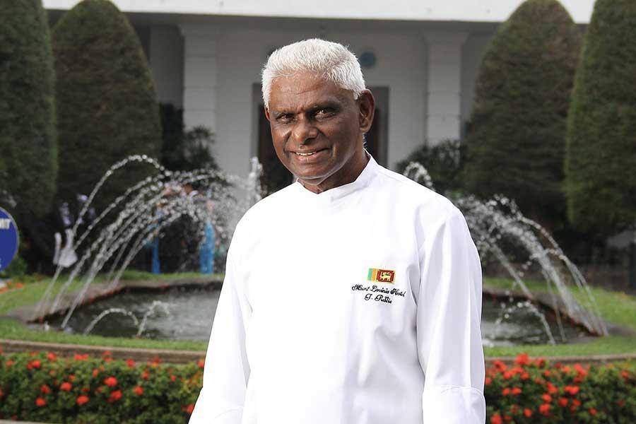 　スリランカで生ける伝説と言われるパブリス・シルワさんが、大阪のカレー催事に来日