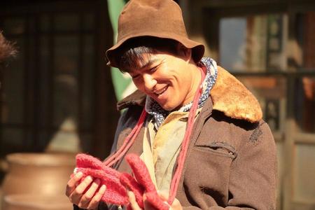 「表面的には『もう常治という親父、いいかげんにしろ！』と感じるときもあると思いますが、見ているとなにか憎めないキャラクター」と北村　(C)NHK