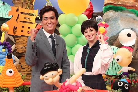 　カンテレ『不思議なＮＩＰＰＯＮの歩き方』ＭＣをつとめる石原良純（左）とホラン千秋