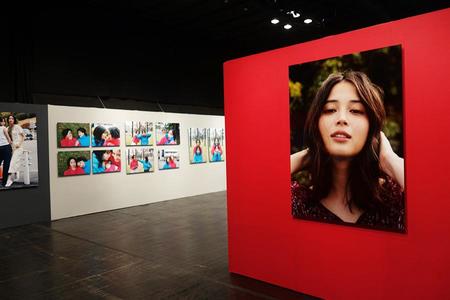 　『広瀬姉妹・写真展 ｏｈ ｍｙ ＳＩＳＴＥＲ！』