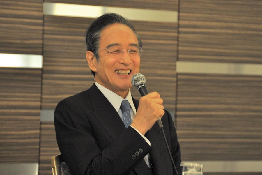 会見の冒頭、「こういうのはすごく苦手なんですけど、南座に入ってもらわんと困るので･･･」と苦笑いしながら挨拶した仁左衛門（１１月２日・大阪市内）