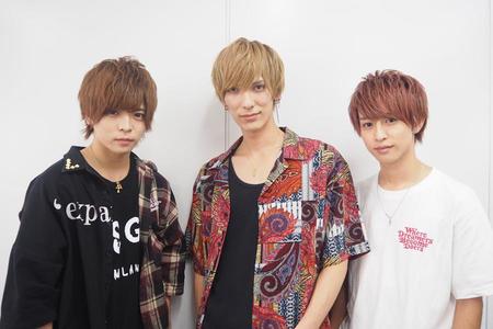 　Ｂ２ｔａｋｅｓ！！（左からわたる、中島拓斗、千葉良祐）