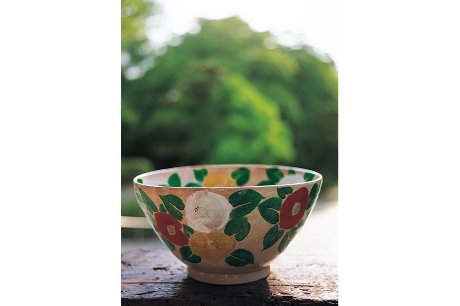 　北大路魯山人「つばき鉢」1938年　何必館・京都現代美術館蔵