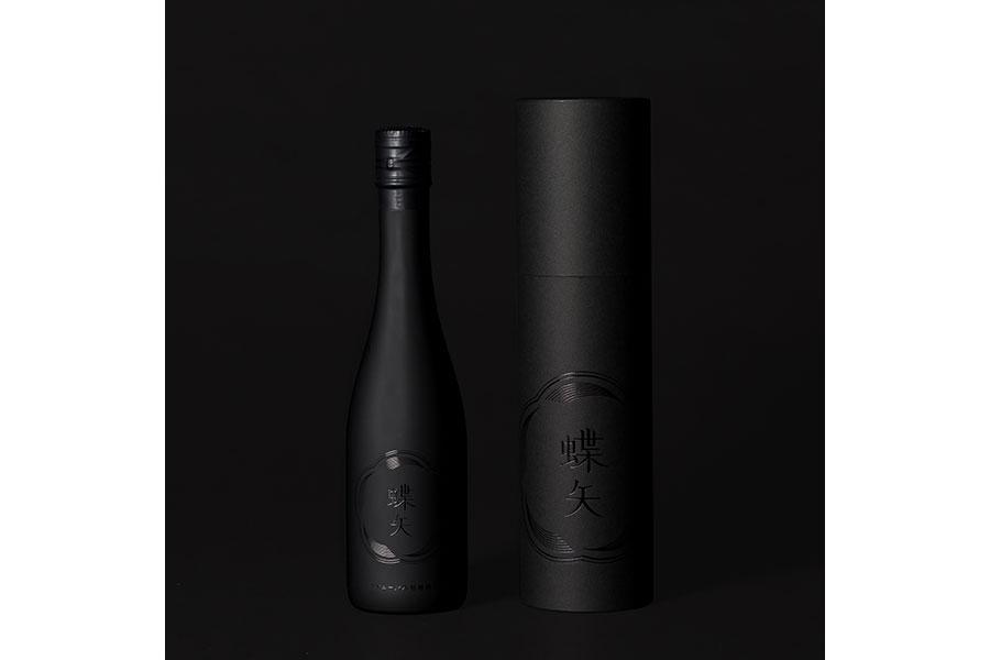 　「蝶矢 限定熟成」（５００ｍｌ／２７００円・税別）