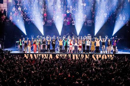 豪華アーティストが集まった『ナニワ・サリバン・ショー Ｏｈ！ＲＡＤＩＯ～五十年ゴム消し～』（１８日・大阪市内）撮影＝渡邉一生／河上良