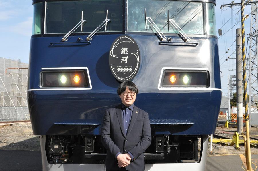 　車両デザインを担当した奈良県出身のデザイナー・川西康之さん（１月２５日・吹田市）