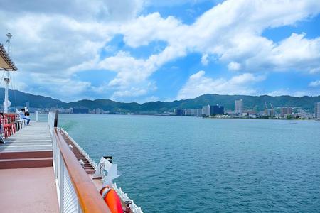 　湖上で風を感じながら、琵琶湖をクルーズ。遊覧船ミシガンが７月１日から再開