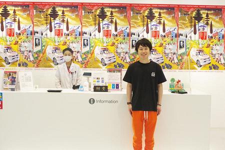 　「横尾忠則現代美術館」で８月３０日までおこなわれている美術展『兵庫県立横尾救急病院展』を、見取り図リリーが紹介