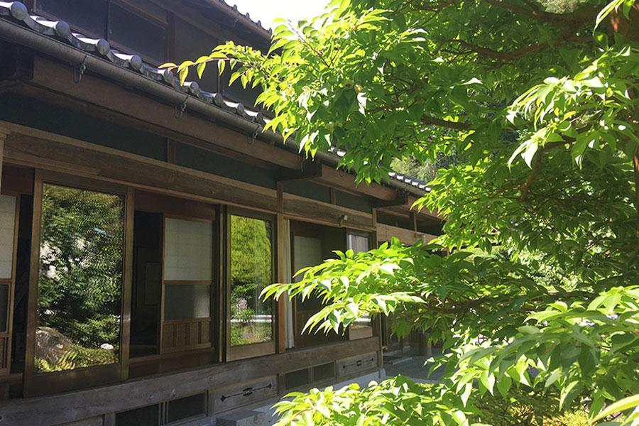 　明治創業の雑貨店「大三百貨」の跡地に期間限定でオープンした、カフェ「大三食堂」