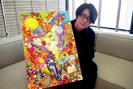 　取材当日は、圧倒的な筆致で描いた作品『ナラシカ』（２０１８／アクリル、紙、木製パネル）とともにインタビューを受けた笹田靖人