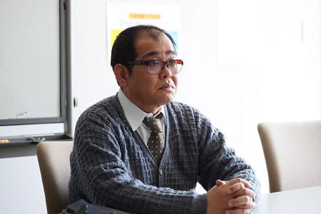 　高校教師・西本役の兵動大樹