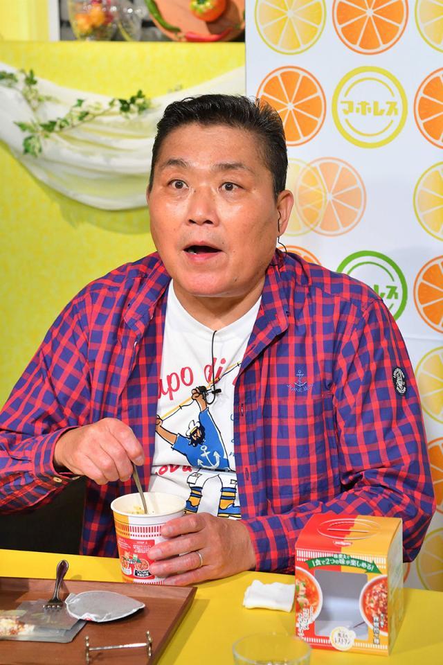 　ゲストのトミーズ雅（写真提供：ＭＢＳ）