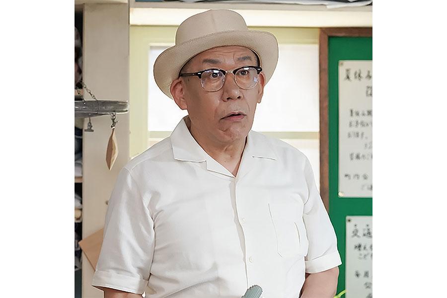 　『カムカムエヴリバディ』で西山役の笑福亭笑瓶　（Ｃ）ＮＨＫ