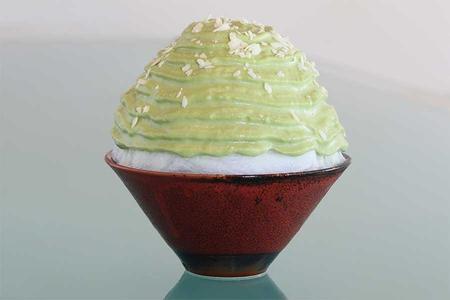 　「抹茶ラテホワイトチョコ氷」（１５００円）