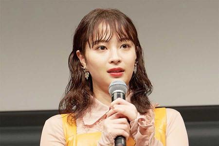 　映画『流浪の月』の舞台挨拶に登壇した主演の広瀬すず（２日・大阪市内）