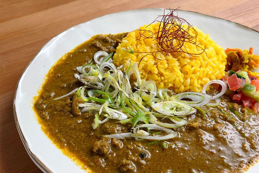 　参加店より、スパイスカレーまるせの炙り九条ねぎと鴨出汁醤油のキーマ