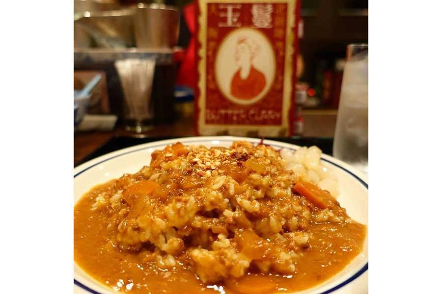 　「北新地 玉鬘」名物カレーをレトルトに！