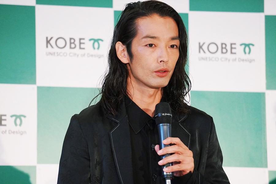 　『ＫＯＢＥ Ｒｅ：Ｐｕｂｌｉｃ ＡＲＴ ＰＲＯＪＥＣＴ』でメインキュレーターに就任した森山未來（１日・神戸市内）
