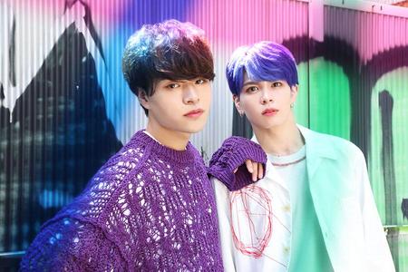 　来阪したＯＣＴＰＡＴＨの海帆（左）、栗田航兵