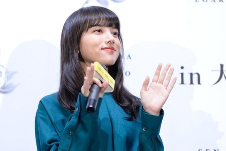 　地元・大阪の映画館で舞台挨拶をおこなった女優・清原果耶（１０月２４日・大阪市内）