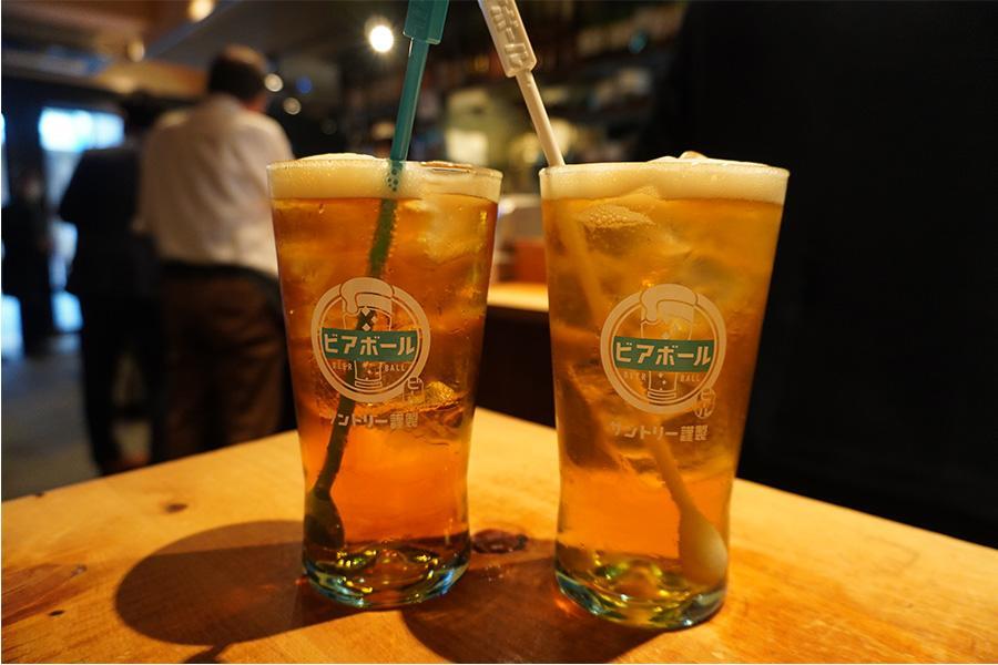 斬新な飲み方で注目集める「ビアボール」、作り方にポイントも/関西/芸能/デイリースポーツ online