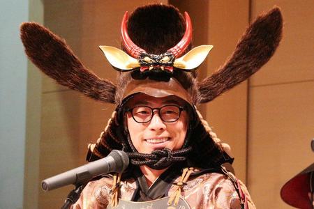 　福山城名誉城代に就任したロンドンブーツ１号２号・田村淳（２月２２日・大阪市内）