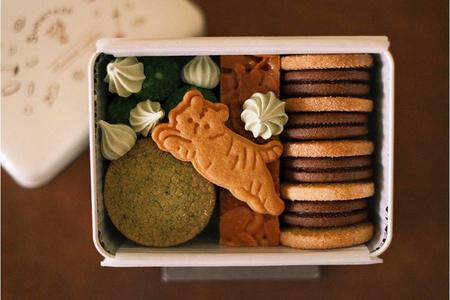 京都の人気焼き菓子店「ＳＵＧｉＴＯＲＡ（スギトラ）」からは京都タワーサンド限定商品が発売される