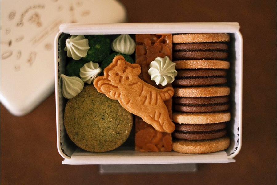 京都の人気焼き菓子店「ＳＵＧｉＴＯＲＡ（スギトラ）」からは京都タワーサンド限定商品が発売される