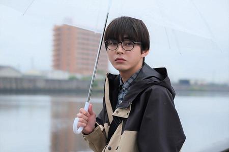 　ドラマ『犬と屑』第１話より。桜庭陽真演じる倉悠貴　（Ｃ）朝賀庵／講談社／「犬と屑」製作委員会・ＭＢＳ  