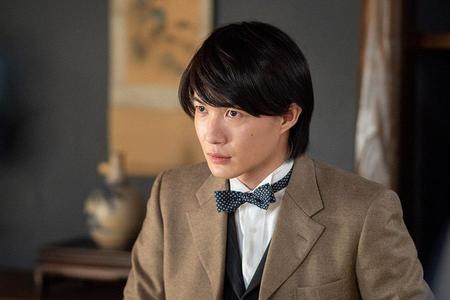 　「峰屋」の現状について知る万太郎（神木隆之介）（Ｃ）ＮＨＫ