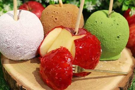　東京・代官山 「代官山Ｃａｎｄｙ Ａｐｐｌｅ」 のりんご飴（６８１円～）