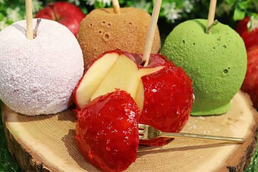 　東京・代官山 「代官山Ｃａｎｄｙ Ａｐｐｌｅ」 のりんご飴（６８１円～）