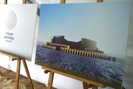起工式典会場内に設置された日本政府館のパネル（9月11日・夢洲）