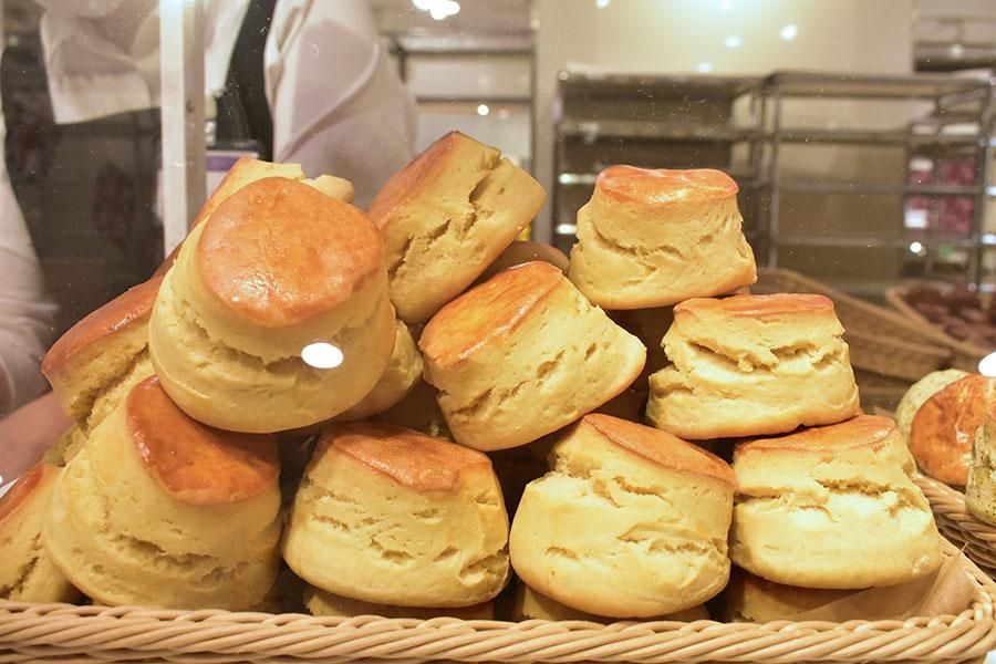 　「マンダリン・オリエンタル・ハイドパーク・ロンドン」のスコーン（プレーン・３５７円）