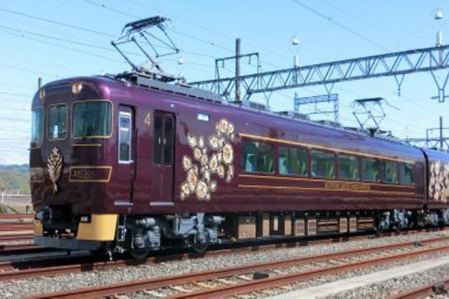 　奈良をイメージした近鉄の観光特急「あをによし」