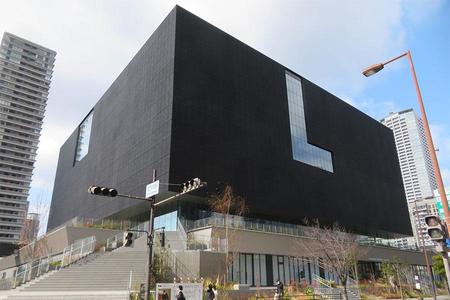 　「大阪中之島美術館」外観