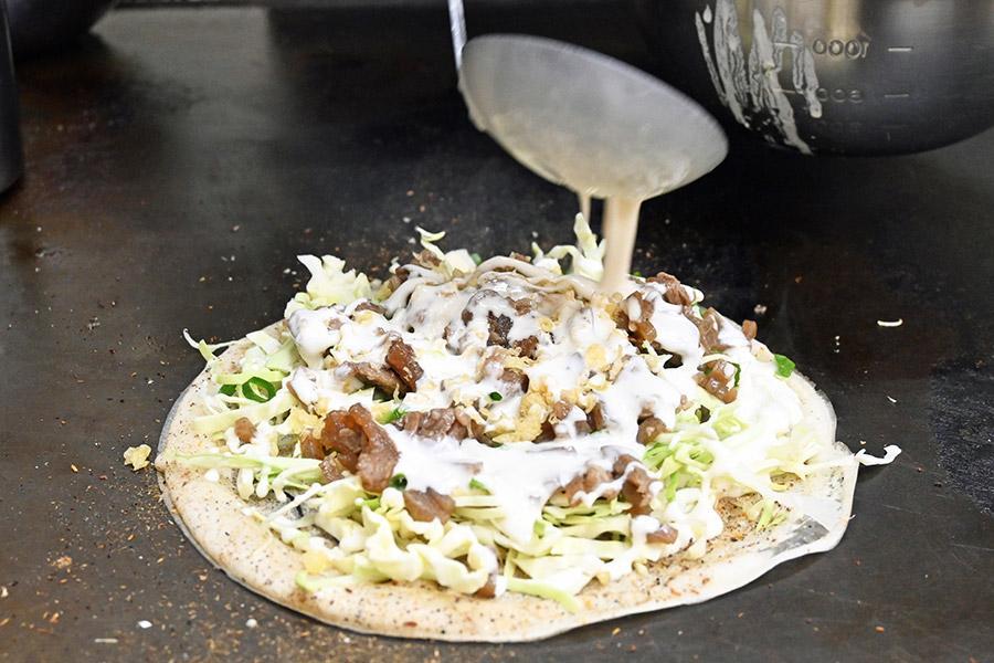 広島焼に大阪焼…日本三大お好み焼きの「3つ目」は存在しない！？/関西