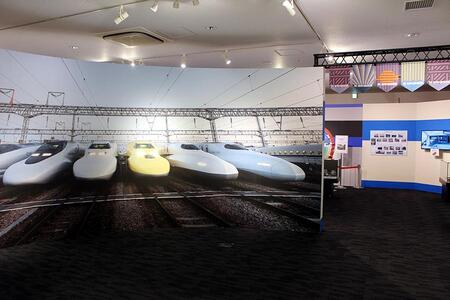 　入り口の特大パネル