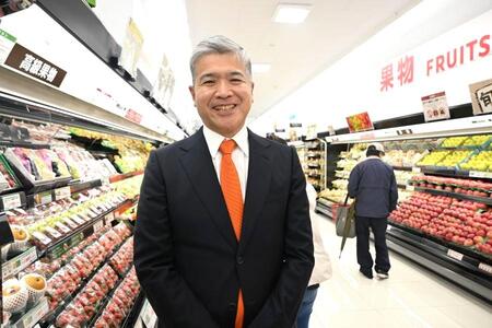 　「オーケー」二宮涼太郎社長。関西出店に確かな手ごたえを感じたそう（１１月２６日・オーケー高井田店にて）