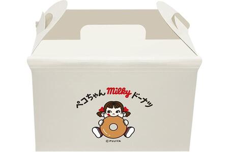 　「ペコちゃんｍｉｌｋｙドーナツ　ホリデーＢＯＸ（６個入）」表デザイン