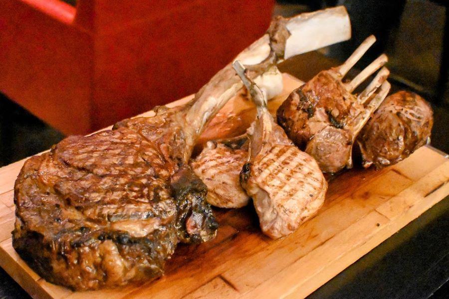 　アメリカンなガッツリ肉が楽しめるレストラン